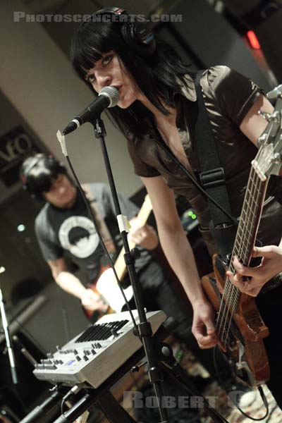 PRAVDA - 2007-03-06 - PARIS - Studios Plus XXX - 